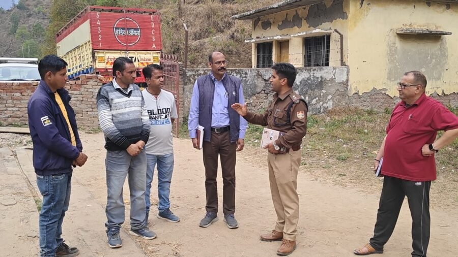 डीएम स्वाति एस. भदौरिया के निर्देश पर एलपीजी गैस की कालाबाजारी पर प्रशासन की सख्ती, 15 प्रवर्तन टीमों ने किया औचक निरीक्षण