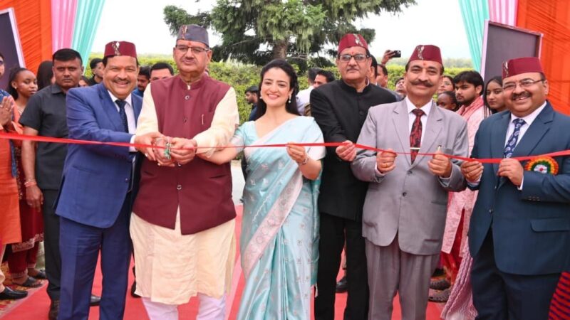 उत्तरांचल यूनिवर्सिटी में किसान मेला एवं कृषि औद्योगिक प्रदर्शनी का शुभारंभ, कृषि मंत्री गणेश जोशी ने प्रगतिशील किसानों को किया सम्मानित