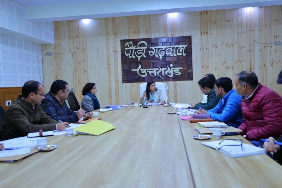 अपशिष्ट प्रबंधन व स्वच्छता व्यवस्था पर डीएम स्वाति एस. भदौरिया का कड़ा रुख, कोटद्वार व मांडाखाल में डॉग शेल्टर निर्माण की प्रक्रिया हुई तेज
