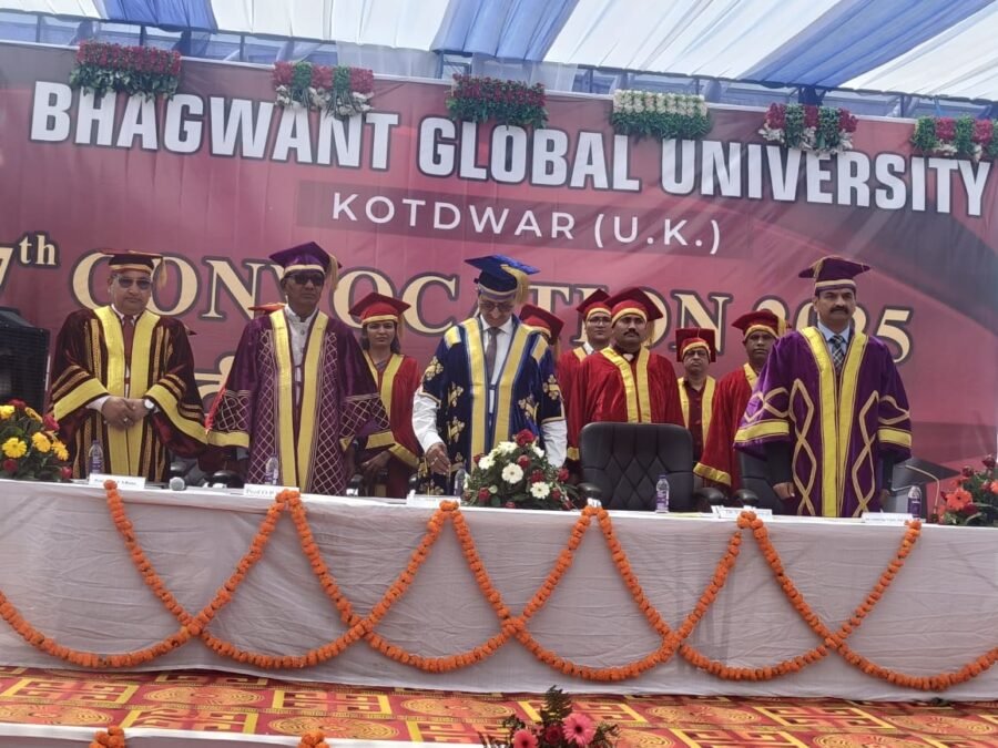भगवंत ग्लोबल विश्वविद्यालय का सातवाँ दीक्षांत समारोह सम्पन्न, 314 विद्यार्थियों के उपाधि मिलने पर चेहरे खिले