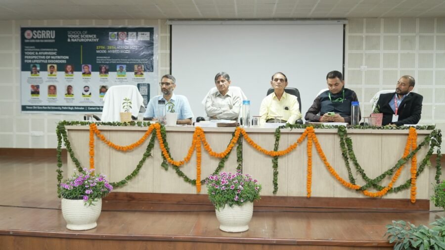 एसजीआरआर विश्वविद्यालय में अंतरराष्ट्रीय योग सम्मेलन वैश्विक विशेषज्ञों ने साझा किए विचार, दो दिवसीय सम्मेलन में अंतरराष्ट्रीय स्तर पर योग की बढ़ती लोकप्रियता को लेकर भी हुई चर्चा