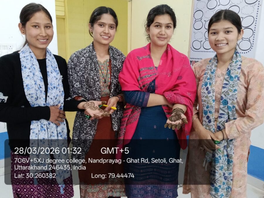 नंदानगर महाविद्यालय में मेहंदी व पोस्टर प्रतियोगिता का आयोजन, छात्रों ने दिखाया रचनात्मक हुनर