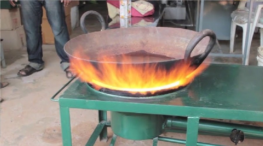 उत्तराखंड : गैस संकट से रेस्टोरेंट संचालक परेशान, डीजल भट्ठियां बनीं नया विकल्प, ऐसे करती हैं काम