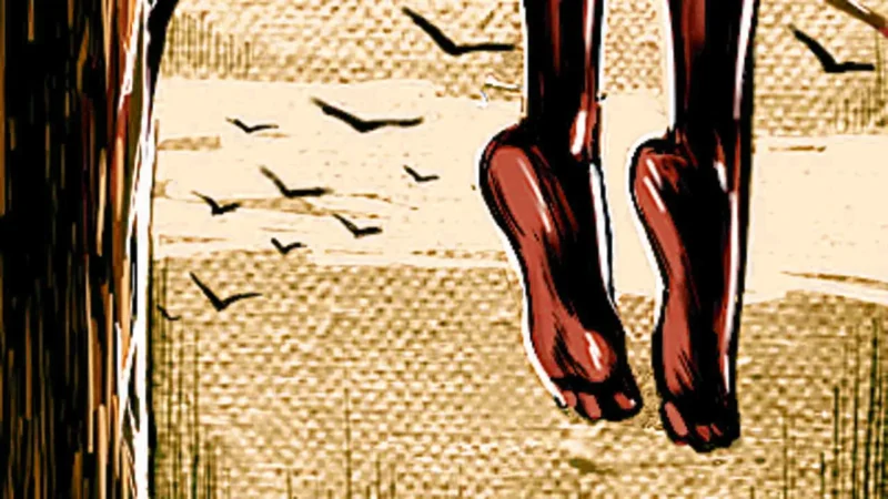 पहले पत्नी व बेटे को किया जख्मी और खूद को लगाई फांसी