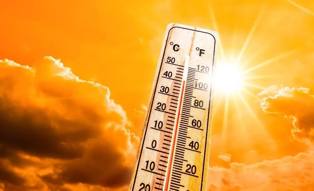 हीट वेव को लेकर प्रशासन अलर्ट, डीएम ने विभागों को जारी किए दिशा-निर्देश