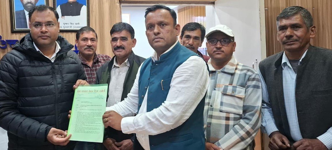 गुनियाला के ग्रामीणों ने उठाई आवाज, भू-स्खलन का हो स्थाई समाधान