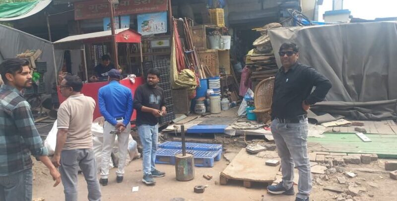 हरिद्वार : नगर निगम द्वारा अतिक्रमण के खिलाफ की गई कार्रवाई