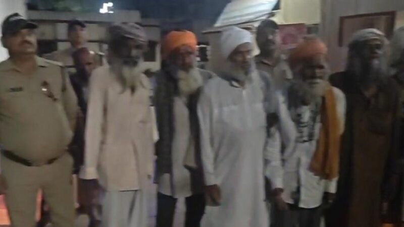 “ऑपरेशन कालनेमी” के तहत हरिद्वार पुलिस की कार्रवाई, हिरासत में बाबाओं का भेष बनाकर ठगी करने वाले 10 बहुरूपिये 