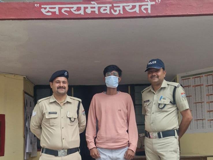 महिला संबंधी प्रकरण एवं मोटर वाहन अधिनियम संबंधी मामले में 2 वारण्टी गिरफ्तार