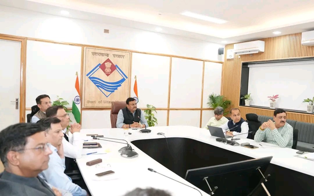 CS ने ली चारधाम यात्रा की तैयारियों को लेकर बैठक, सम्बन्धित विभागों से ली अद्यतन स्थिति की जानकारी
