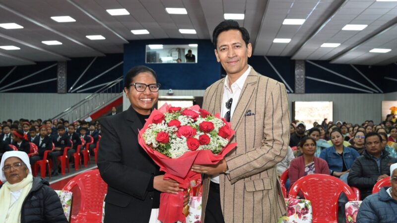 सीजेएम हैम्पटन कोर्ट स्कूल में ‘शांति और संस्कृति’ विषय पर वार्षिक पुरस्कार समारोह संपन्न, IAS दीपक रावत ने विद्यार्थियों को सद्भाव और एकता के मूल्यों को अपनाने के लिए किया प्रेरित