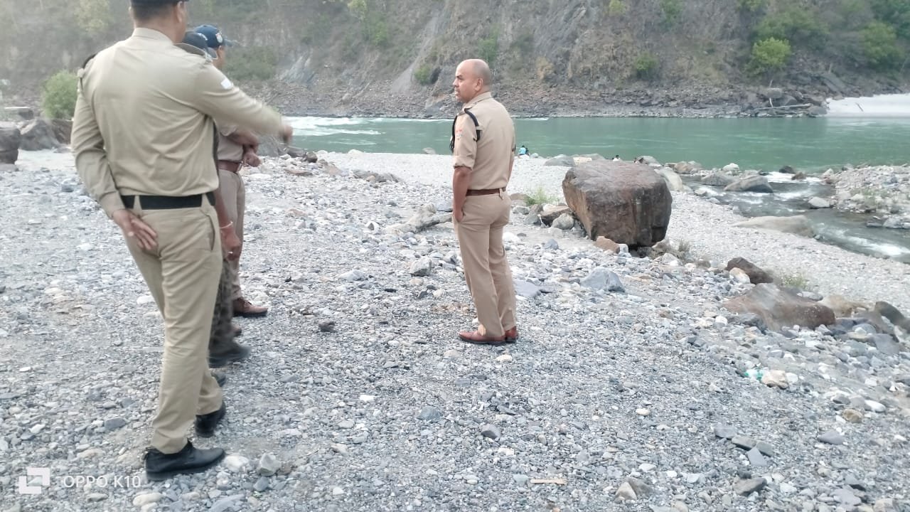 सत्यापन न करने पर 03 रिजॉर्ट स्वामियों के विरुद्ध हुई कड़ी चालानी कार्रवाई