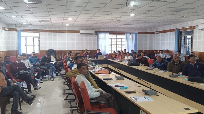 जनगणना प्रशिक्षण के पहले दिन प्रगणकों व सुपरवाइजरों को दी गयी विभिन्न जानकारी