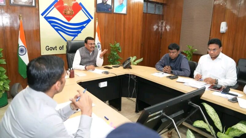 देहरादून : ट्रैफिक सुधार को लेकर हाई-लेवल बैठक, मोबिलिटी प्लान पर जोर