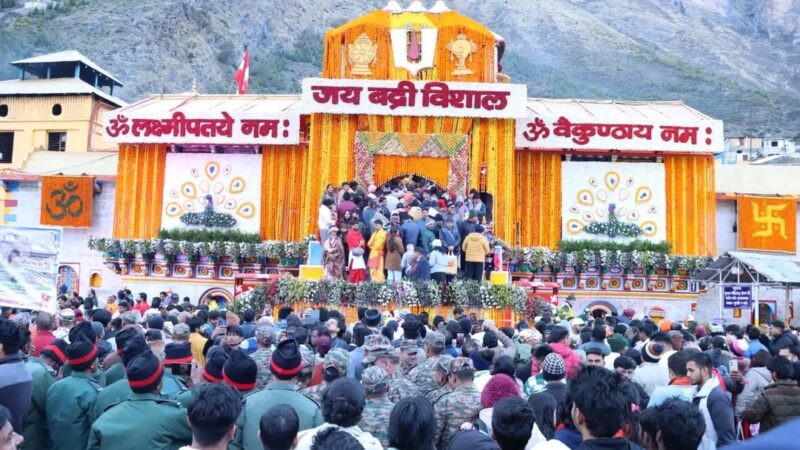 जयकारों और वैदिक मंत्रोच्चार के बीच खुले श्री बद्रीनाथ धाम के कपाट