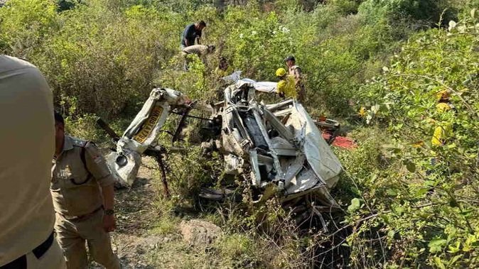 चंबा-कोटी कॉलोनी मार्ग पर भीषण सड़क हादसा, 8 की मौत, 2 घायल