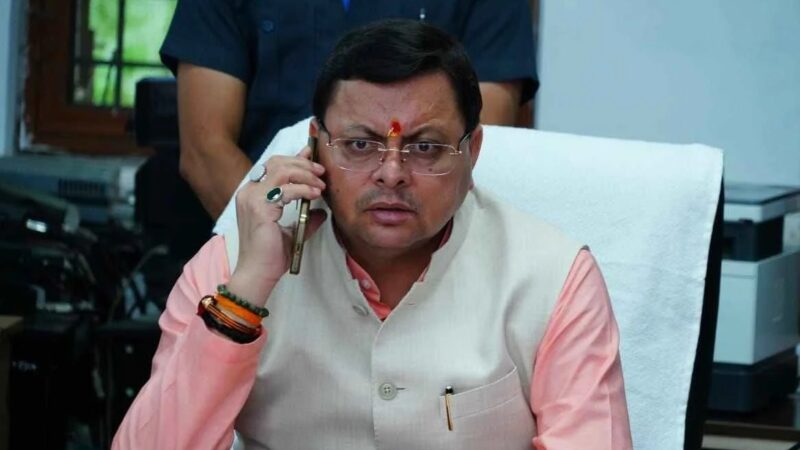 उत्तराखंड के बोर्ड टॉपरों से CM धामी ने फोन पर की बात, उज्ज्वल भविष्य की दी शुभकामनाएं