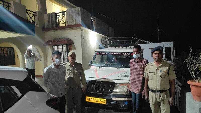 पौड़ी गढ़वाल : शादी के जश्न में जानलेवा सफर, शराब के नशे में मदहोश 2 चालक गिरफ्तार