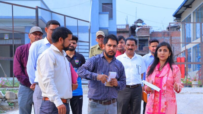 डीएम स्वाति एस. भदौरिया ने शशिधर भट्ट स्पोर्ट्स स्टेडियम का किया निरीक्षण, व्यवस्थाओं में सुधार के लिए दिए सख्त निर्देश