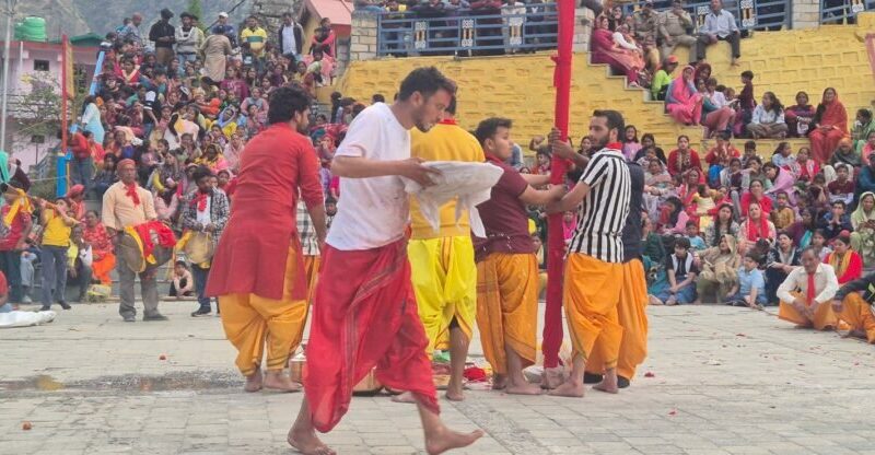 ज्योतिर्मठ में हर्षोल्लास के साथ संपन्न हुआ पौराणिक तिमुंडिया मेला