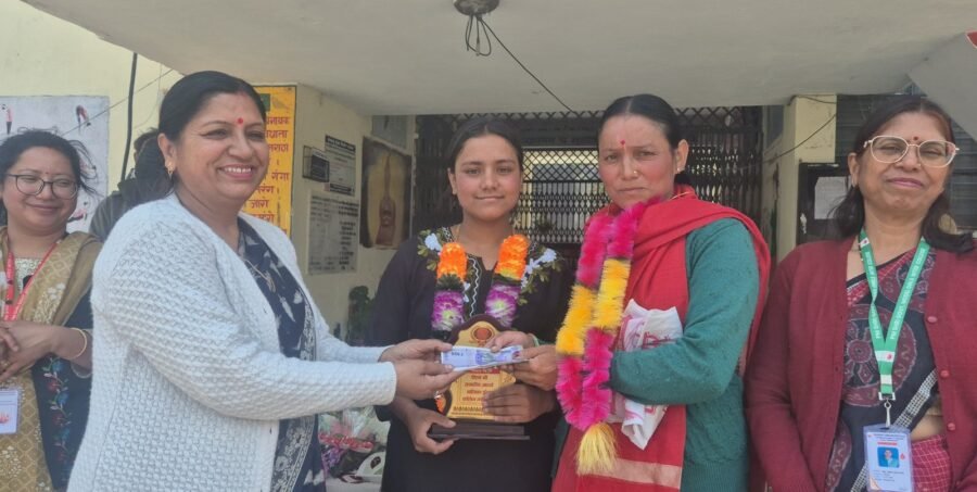 संघर्ष की मिसाल बनी तृप्ति डिमरी, इंटर में 95.20% अंक के साथ चमोली टॉपर