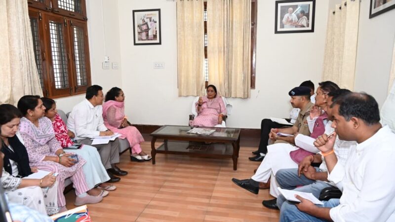 विधानसभा अध्यक्ष ऋतु खण्डूडी भूषण ने ली गैस एजेंसियों की बैठक; कहा- वितरण में लापरवाही बर्दाश्त नहीं