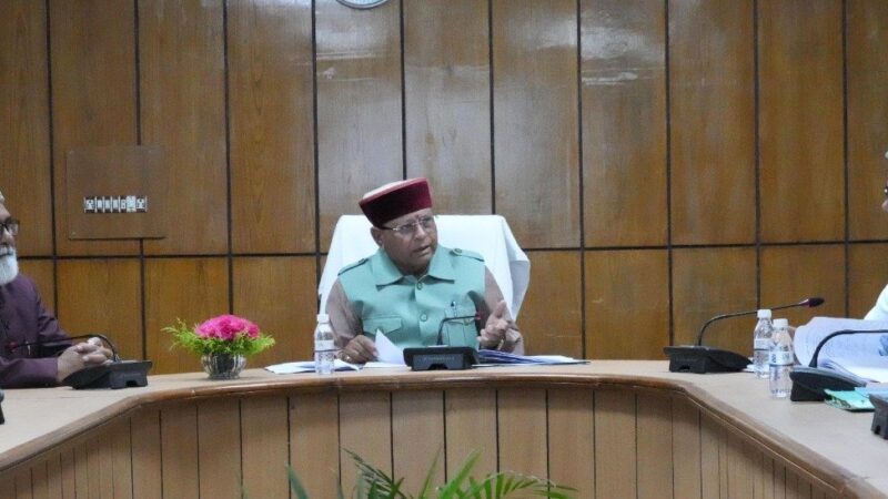 अल्पसंख्यक कल्याण मंत्री खजान दास ने विभागीय कार्यों की समीक्षा की, योजनाओं के व्यापक प्रचार के दिए निर्देश