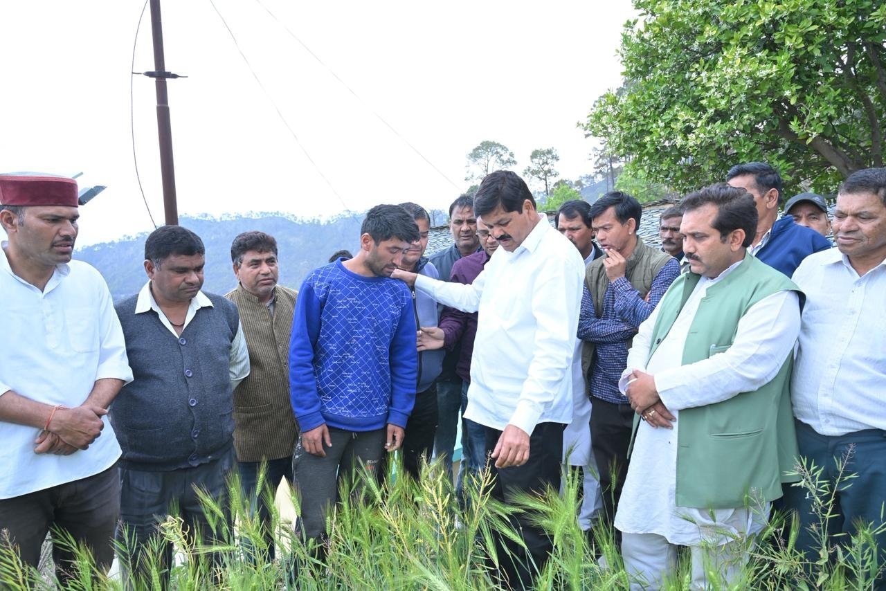 पोखड़ा ब्लॉक के भटकोट में आदमखोर बाघ ने 4 वर्षीय बच्ची को बनाया, मौके पर पहुंचे कांग्रेस प्रदेश अध्यक्ष गणेश गोदियाल