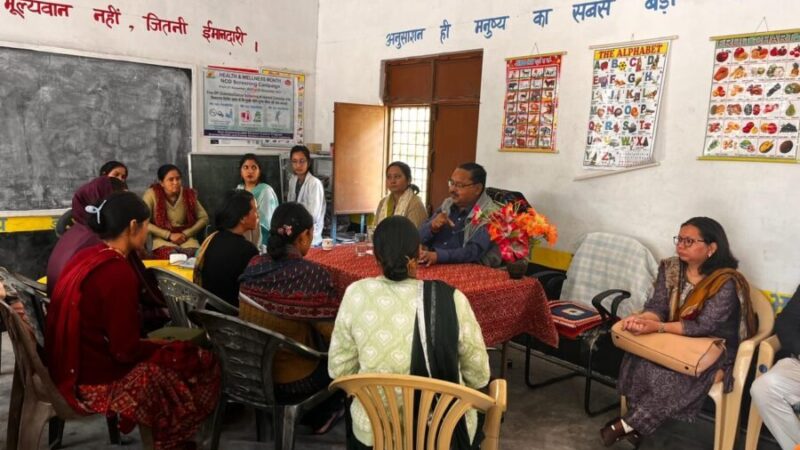 सीएमओ ने स्वास्थ्य केंद्रों का किया निरीक्षण, व्यवस्थाएं सुधारने के दिए निर्देश