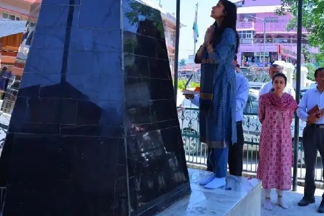 स्मारक के सौंदर्यीकरण के लिए एक सप्ताह में आगणन तैयार करें ईओ – डीएम स्वाति एस. भदौरिया