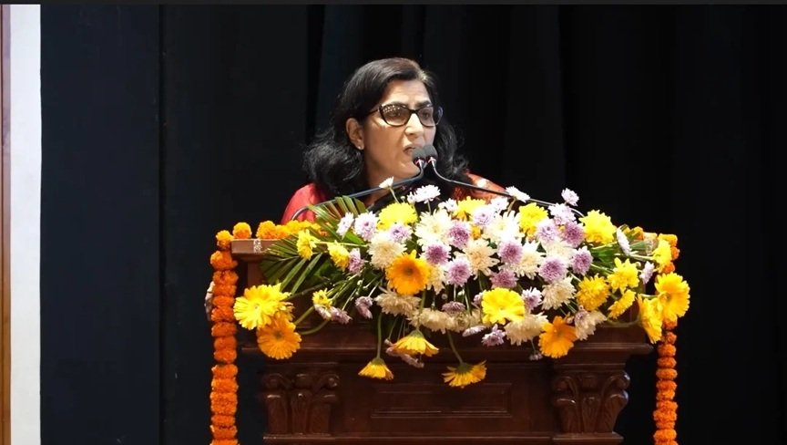 अब एचएनबी मेडिकल यूनिवर्सिटी भी करेगी चारधाम यात्रियों को जागरूक, विश्वविद्यालय ने अपनी बेबसाइट पर अपलोड की चिकित्सा स्वास्थ्य की जानकारी