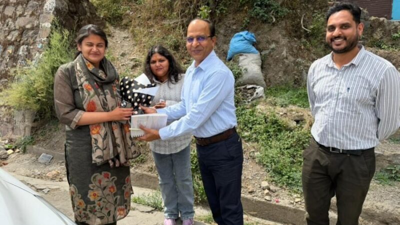 सीडीओ वरुणा अग्रवाल ने किया पोल्ट्री फार्म का निरीक्षण, अधिकारियों को दिए निर्देश