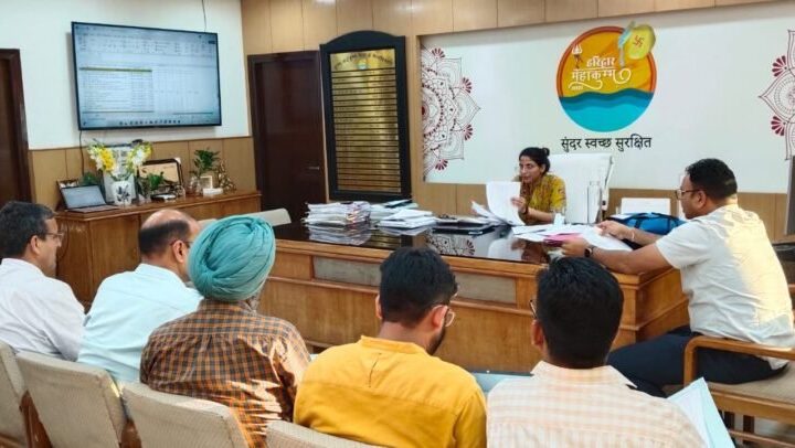 कुंभ मेला-2027 : मेलाधिकारी सोनिका ने की कार्यों की प्रगति की समीक्षा, अधिकारियों को सभी तैयारियों में तेजी लाने के निर्देश