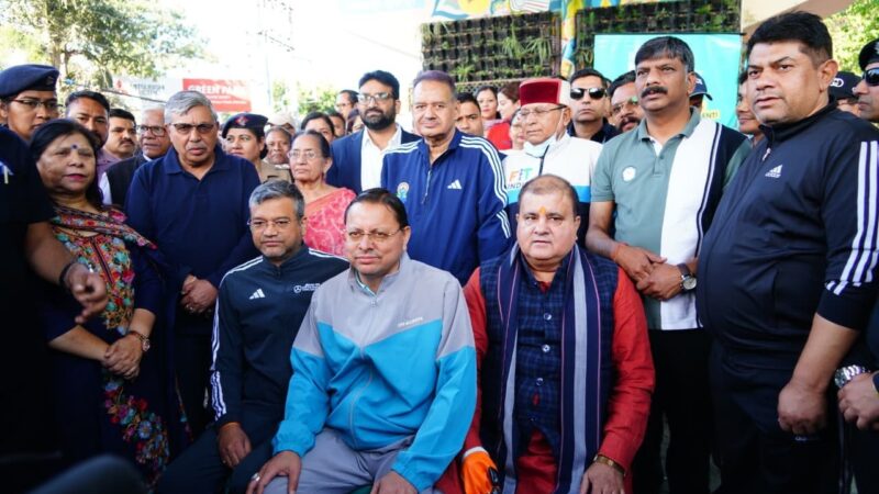 स्वच्छता में जनभागीदारी जरूरी: सीएम धामी, बल्लूपुर में अभियान में शामिल