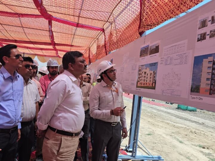 मुख्य सचिव ने पंतनगर एयरपोर्ट विस्तारीकरण का किया स्थलीय निरीक्षण