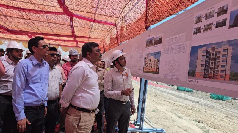 मुख्य सचिव ने पंतनगर एयरपोर्ट विस्तारीकरण का किया स्थलीय निरीक्षण