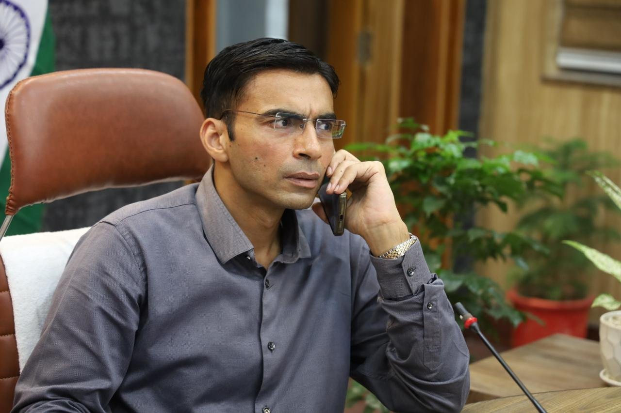 होटल रूप में शहरी धनाडय अमीरों के होमस्टे पर चला डीएम सविन बंसल का डंडा, 17 होमस्टे का पंजीकरण निरस्त;  पर्यटन वेबसाइट से विलोपित की प्रक्रिया शुरू