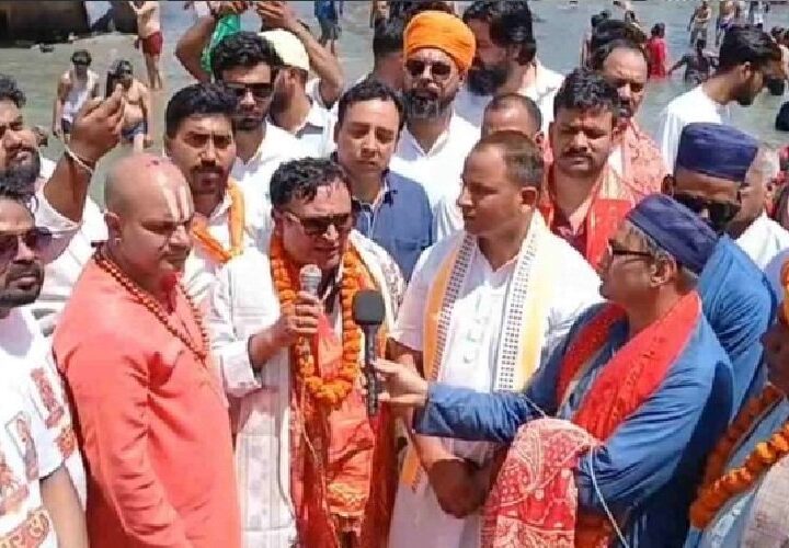 बिजनौर से हरिद्वार तक निकली एक्स मुस्लिम यात्रा पर विवाद, हर की पैड़ी पर समापन