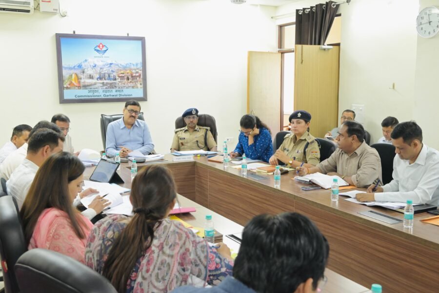 सीएम धामी के जीरो टॉलरेंस नीति के तहत भूमि धोखाधडी मामलों पर प्रशासन ने कसा शिकंजा, गढ़वाल में जमीन घोटालों पर कड़ा प्रहार, 51 मामलों का निस्तारण, 5 में एफआईआर के निर्देश