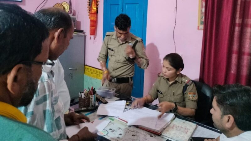 युवक को पीटकर हाईवे किनारे फेंकने का आरोप, पिता ने पुलिस में दी तहरीर