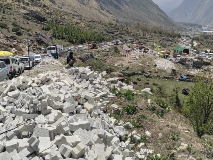 माणा क्षेत्र में नई पार्किंग व्यवस्था लागू, यातायात दबाव हुआ कम