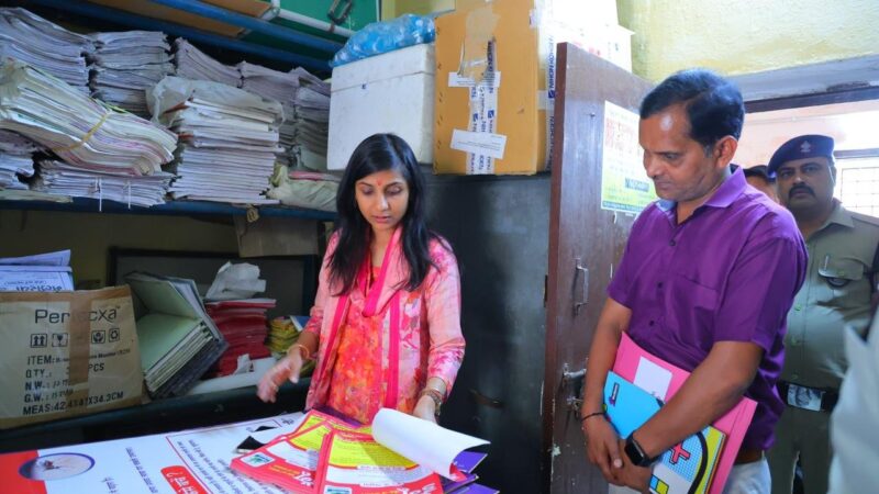प्राथमिक स्वास्थ्य केंद्र दुगड्डा का दम ने किया औचक निरीक्षण, लैब व डायग्नोस्टिक सुविधाएं सुनिश्चित करने के निर्देश