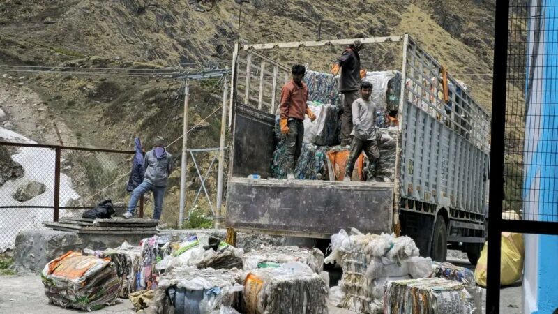 अजैविक कचरे से नगर पंचायत बदरीनाथ ने 84 हजार से अधिक की आय की अर्जित