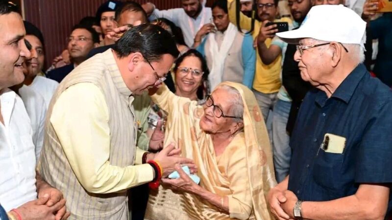 वृद्धावस्था पेंशन से लेकर फ्री मोतियाबिंद सर्जरी तक, जानें CM की बड़ी बातें