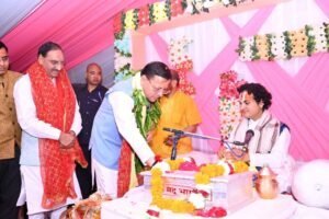 नगाण गांव में श्रीमद्भागवत कथा में शामिल हुए मुख्यमंत्री, विकास कार्यों का किया उल्लेख