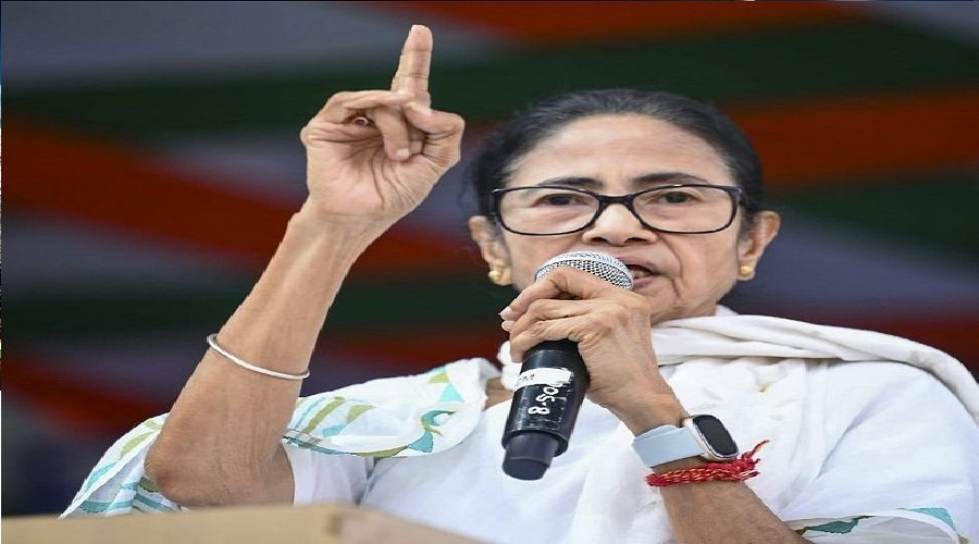 हार के बाद CM ममता बनर्जी ने इस्तीफा देने से किया इनकार, CEC को बताया चुनाव का विलेन