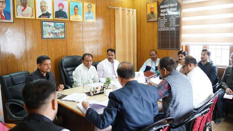 हर पात्र व्यक्ति को मिले आवास और योजनाओं का शत-प्रतिशत लाभ – कैबिनेट मंत्री डॉ. धन सिंह रावत