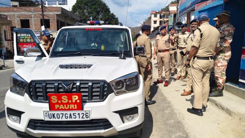 चारधाम यात्रा को लेकर पौड़ी पुलिस अलर्ट, SSP सर्वेश पंवार ने ग्राउंड जीरो पर परखीं व्यवस्थाएं