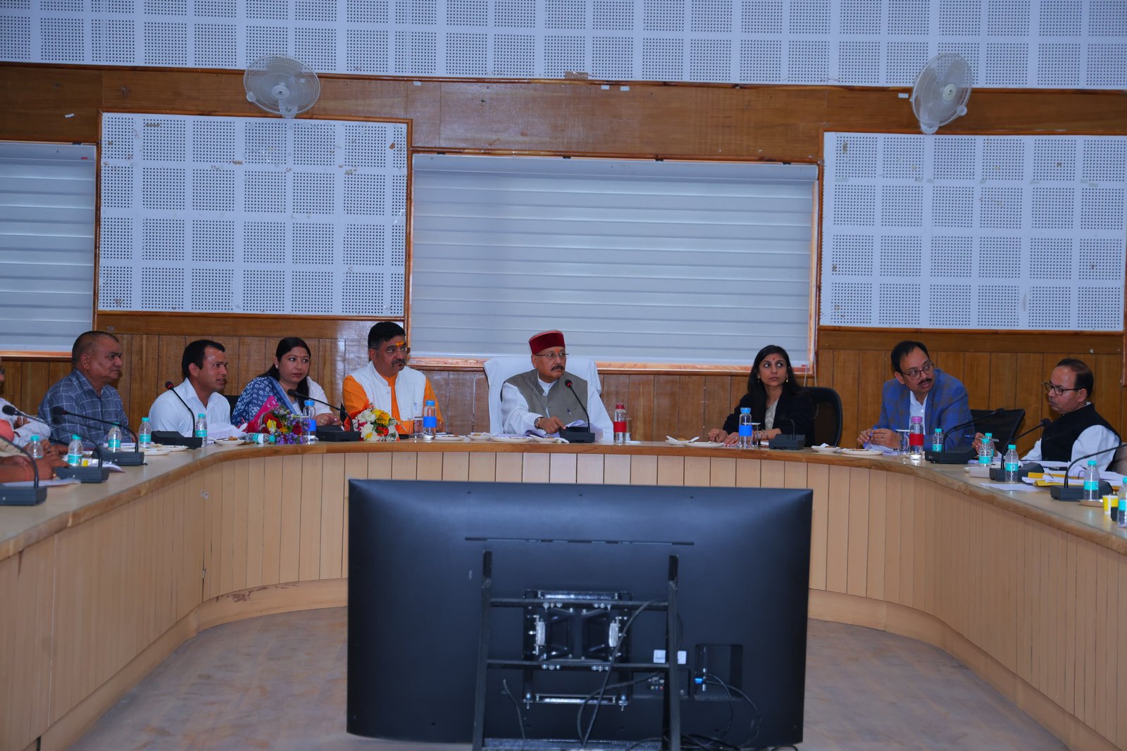 कैबिनेट मंत्री सतपाल महाराज ने की चौबट्टाखाल विधानसभा क्षेत्र के विकास कार्यों की समीक्षा