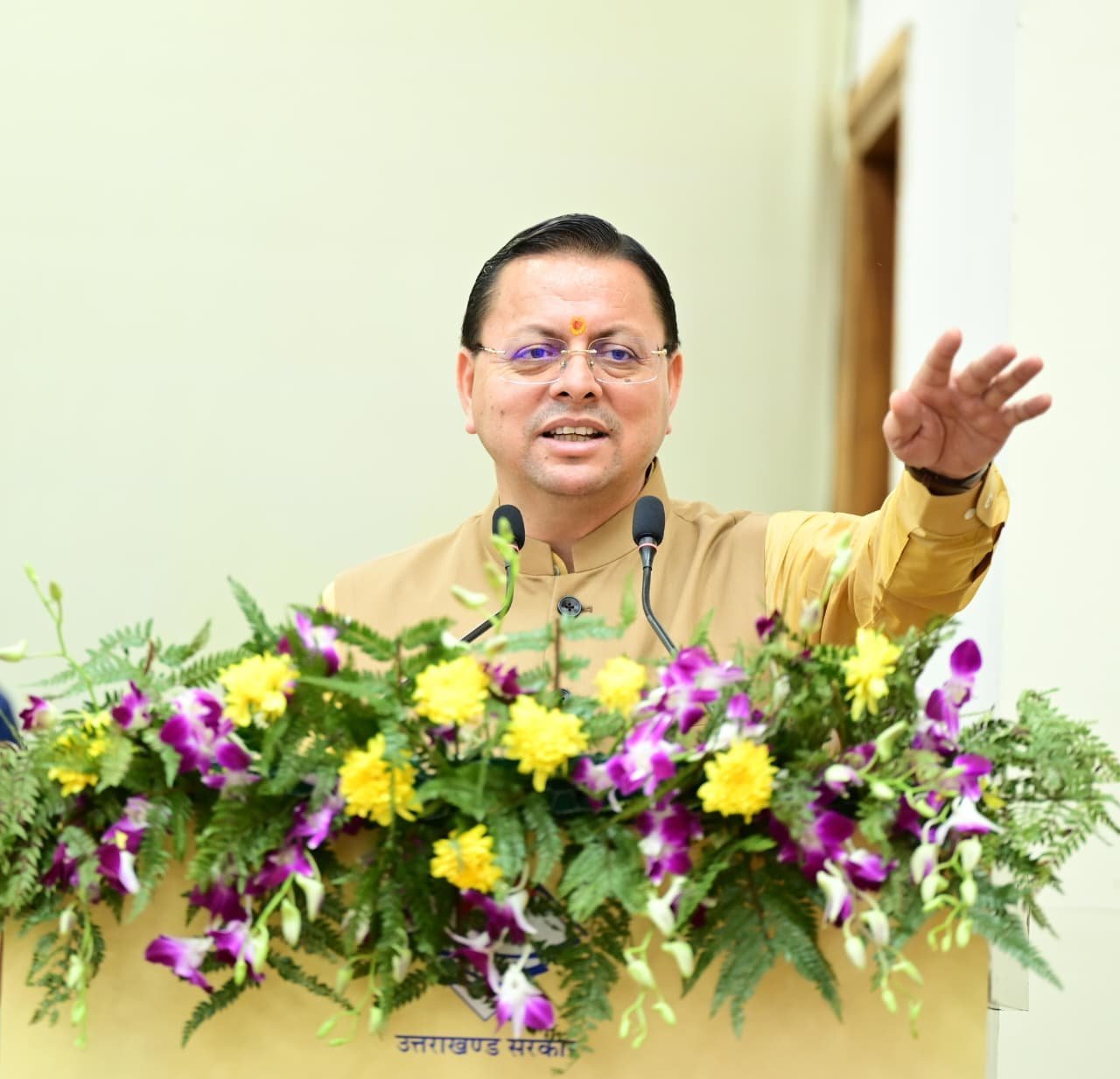 मुख्यमंत्री पुष्कर सिंह धामी ने बांटे नियुक्ति पत्र, युवाओं को दिया सेवा का संदेश
